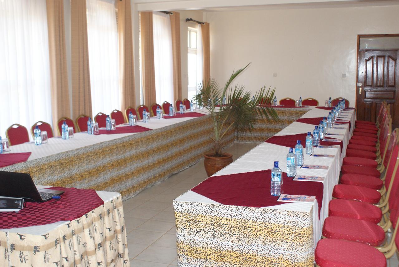 Meru Slopes Hotel Exterior foto
