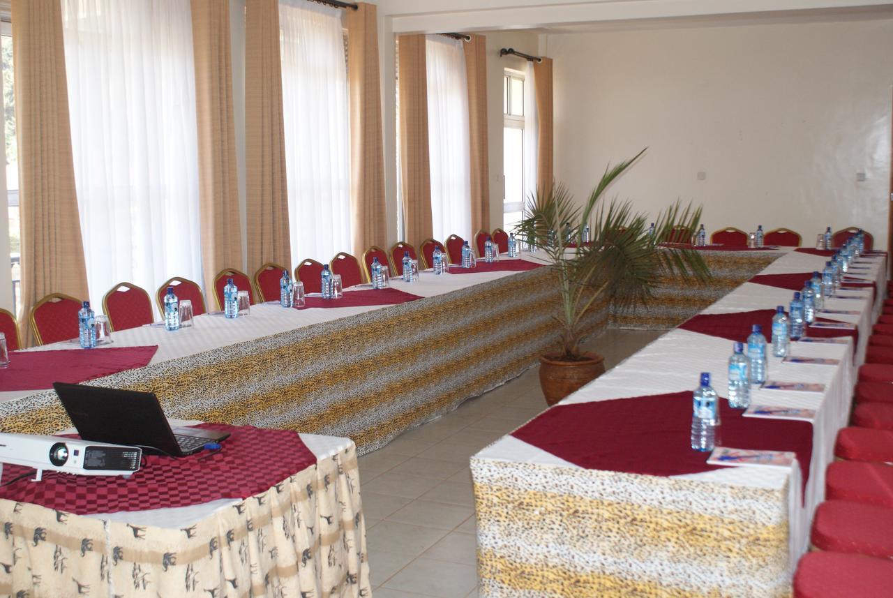 Meru Slopes Hotel Exterior foto