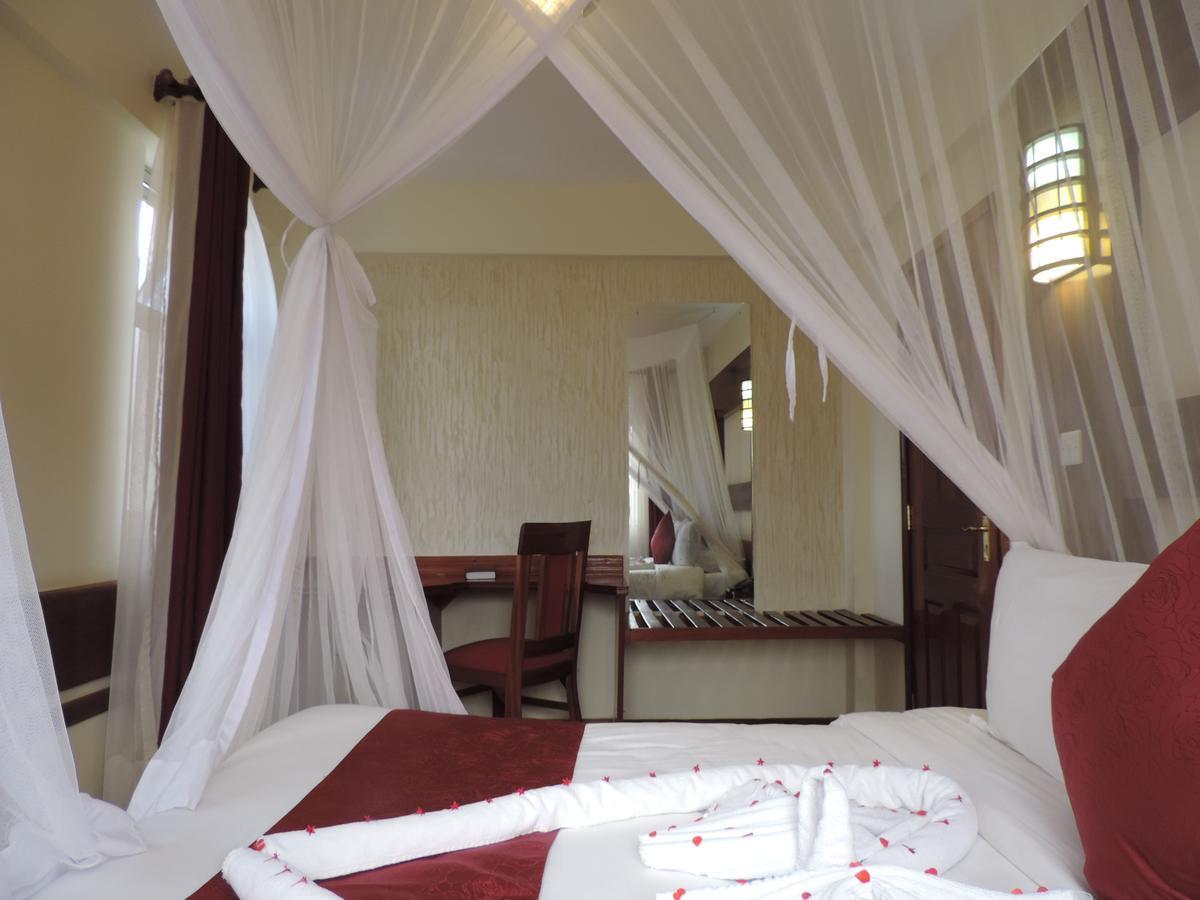Meru Slopes Hotel Exterior foto